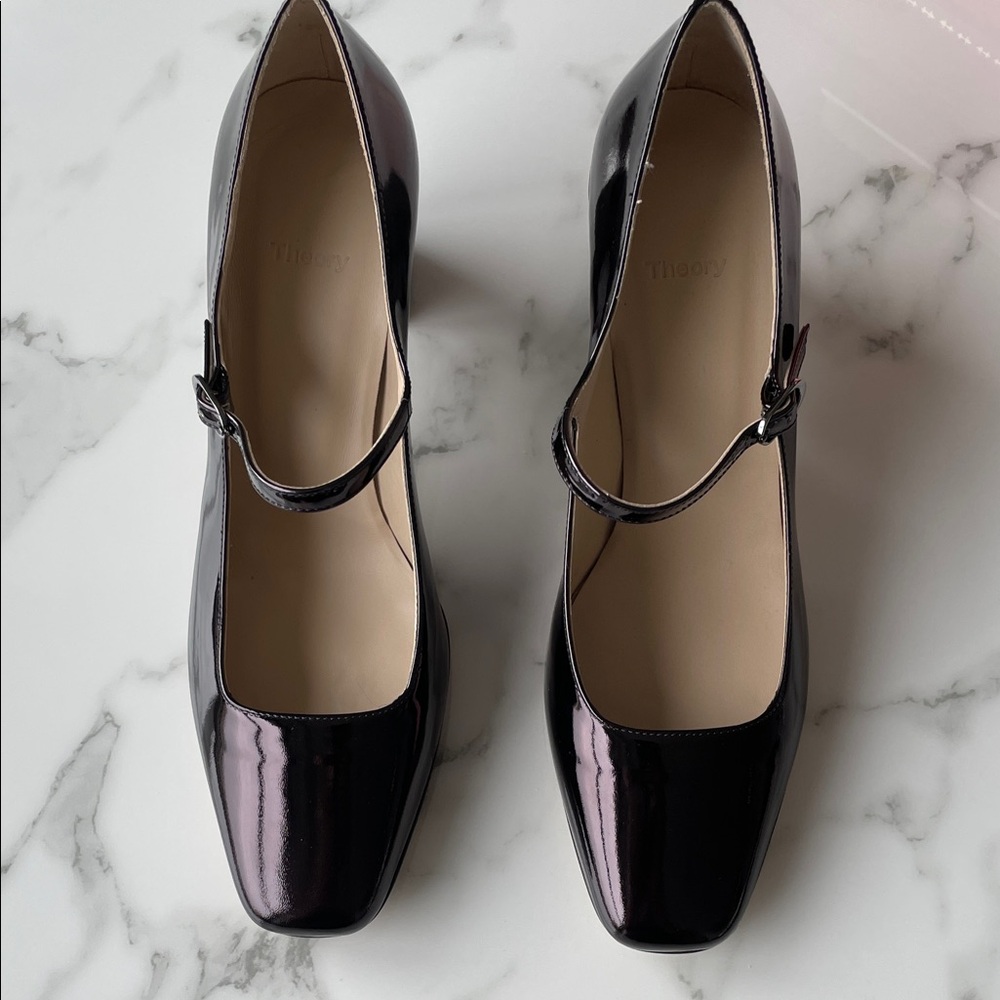 NEW Theory Black Patent
Leather Mary Jane Heels